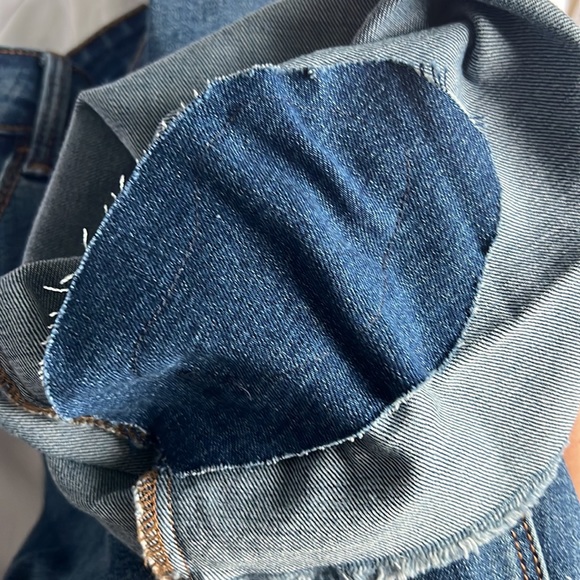 NWT Old Navy Mid-Rise 9” Bermuda Shorts - Picture 7 of 7